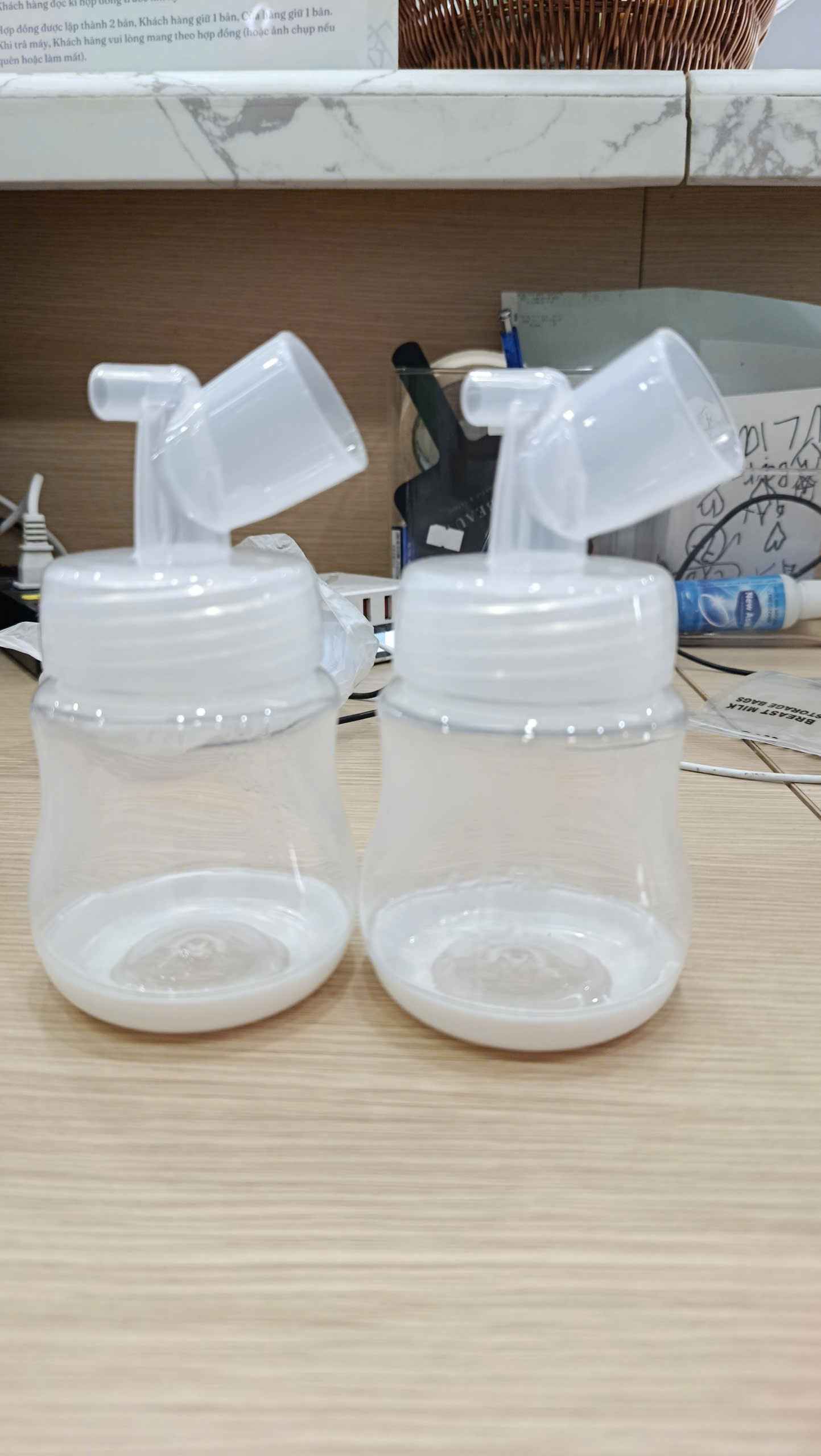 Cổ nối phễu silicon loại cổ rộng kèm bình 180ml (lắp vừa bình spectra Dual S, S1+)