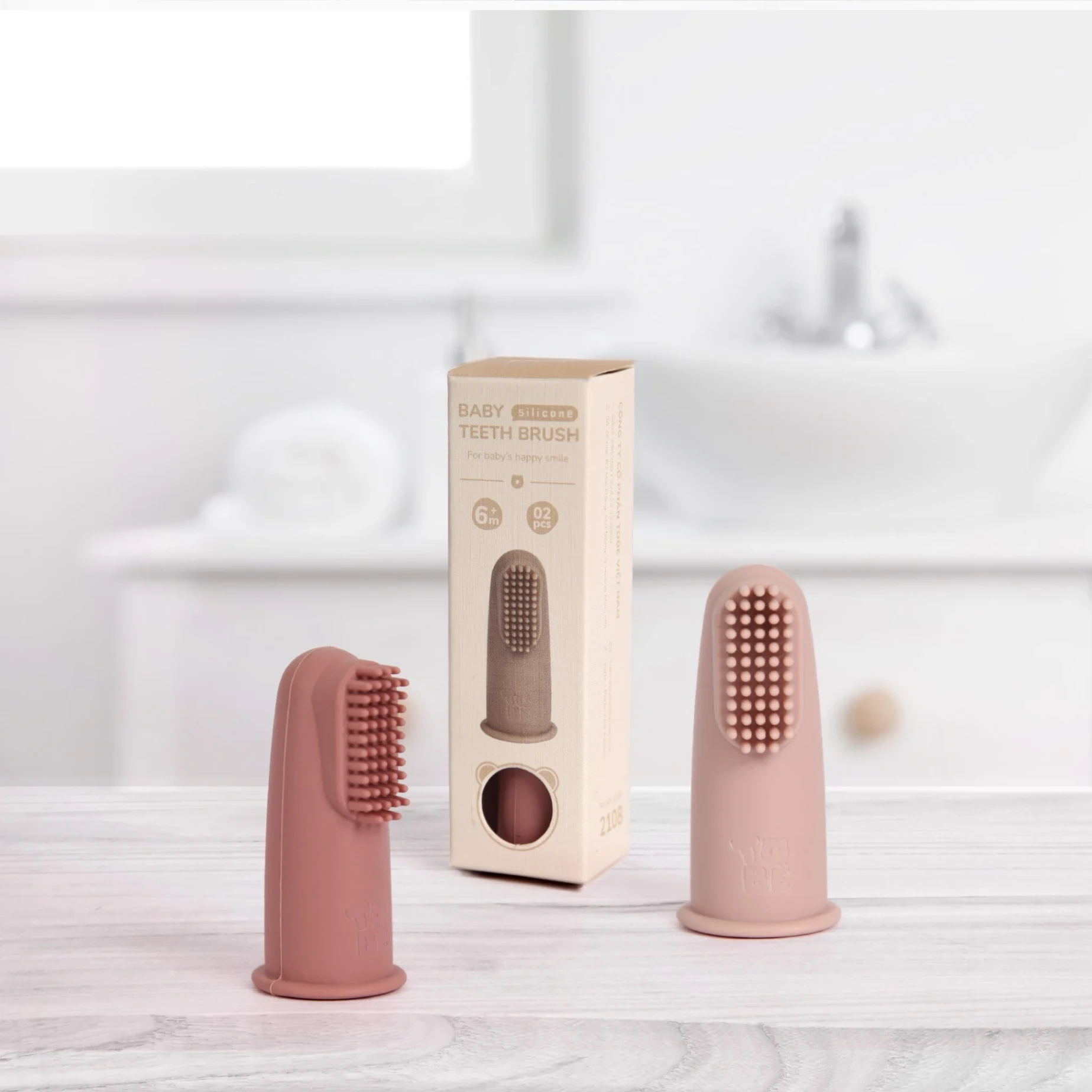 Bàn chải xỏ ngón tay TOBE Việt xanh- 2108 6M+