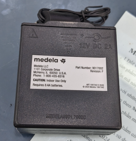 Sạc dự phòng máy hút sữa Medela pump in style maxflow (8 pin)